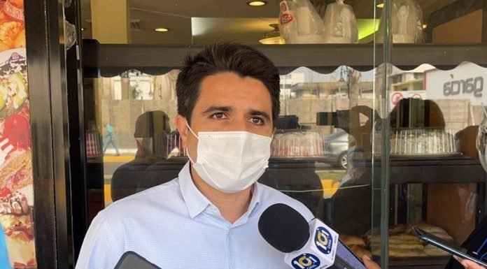 COMPARAR, DEBATIR, DECIDIR