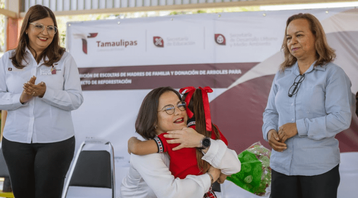 Secretaria de Educación de Tamaulipas recorre escuelas para promover valores cívicos y fortalecimiento comunitario