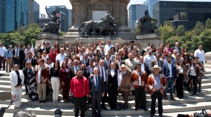 La transformación debe continuar, dice Américo desde el Ángel de la Independencia