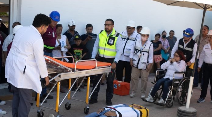 Realizan simulacro de evacuación por conato de incendio en COMAPA Sur