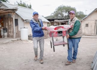 Beneficia DIF Tamaulipas a familias de San Carlos con estufas ecológicas