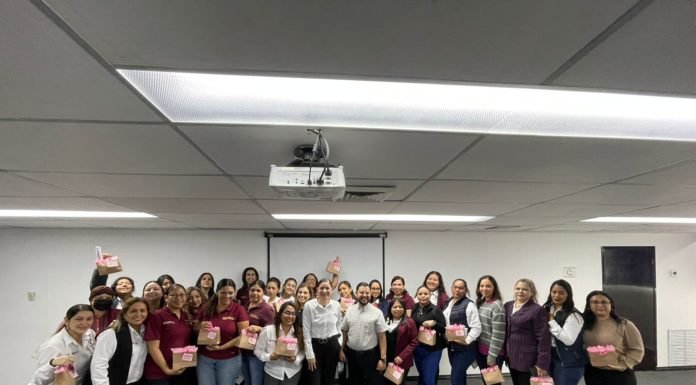 Imparten plática sobre salud física y mental en COMAPA Sur