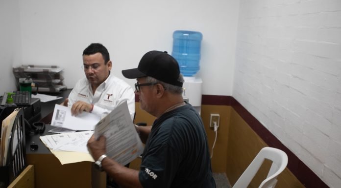 Facilita Comapa Sur el servicio en un módulo especial de atención a usuarios