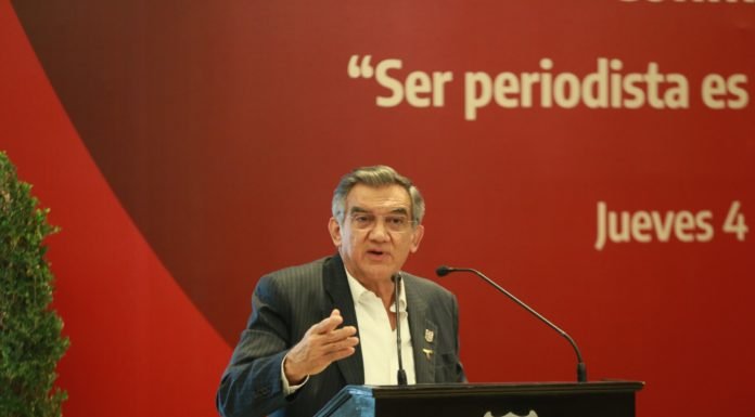 El periodismo veraz y crítico, necesario para un mejor gobierno: Américo