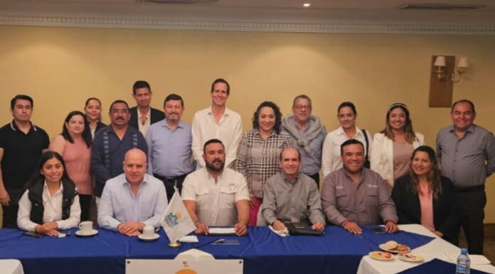 Acuerdan Secretaría de Turismo y hoteleros plan estratégico de promoción para zona sur