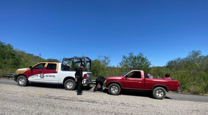 Guardia Estatal brinda apoyo a automovilistas en su tránsito por Tamaulipas