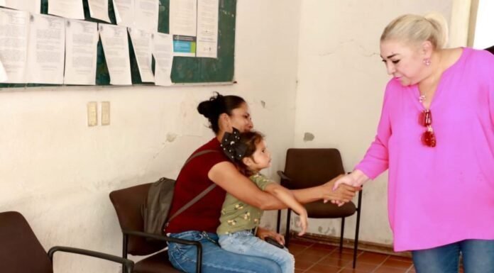 Inspecciona Adriana Lozano Oficina Fiscal de Tula