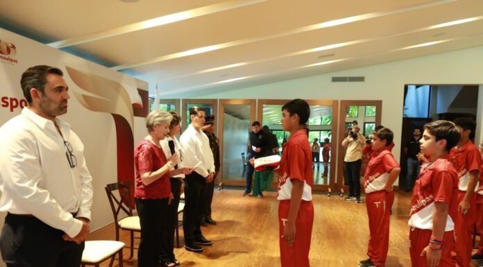 Abandera María de Villarreal a equipo matamorense que representará a México en el Mundial de Béisbol Infantil