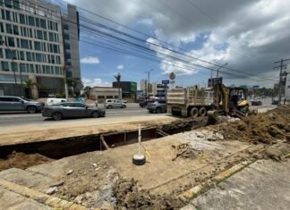 Repone COMAPA SUR importante colector en la Avenida Hidalgo