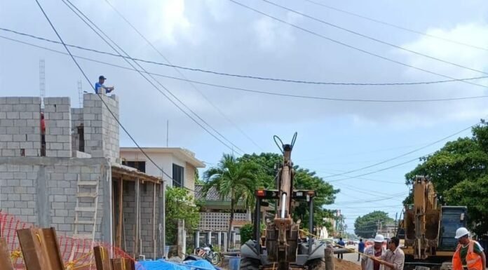 Atiende COMAPA SUR hundimientos provocados por el colapso de líneas