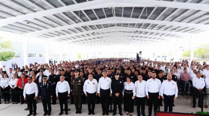 Preside gobernador ceremonia de graduación de cadetes que se incorporan a la Guardia Estatal