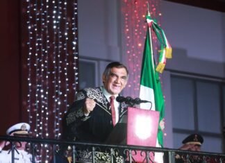 Vivan las mujeres y los hombres de la transformación: Américo