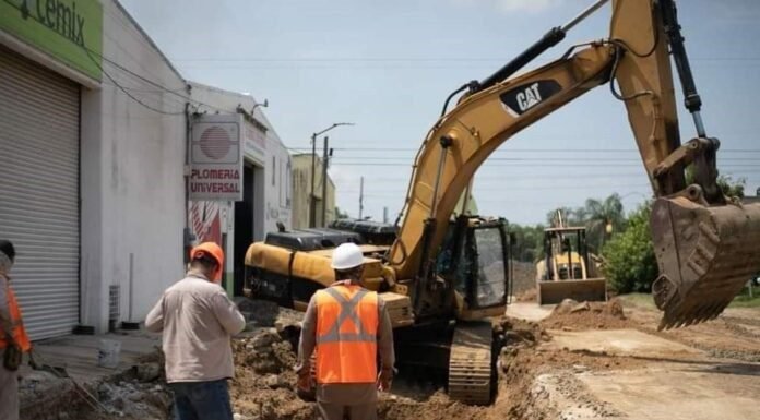 Notable avance de obra de colector de COMAPA SUR en Avenida Divisoria