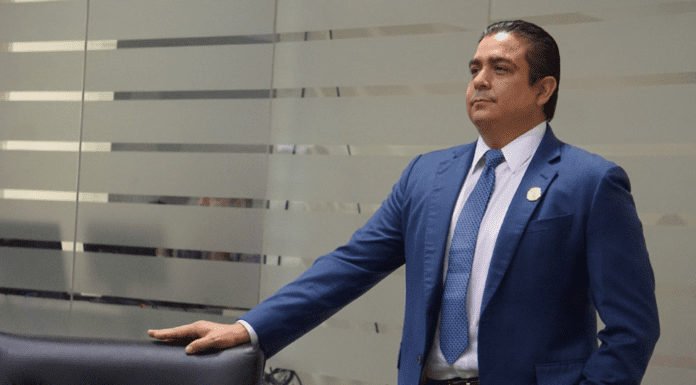 EL PROTAGONISMO DE LA TRÍADA CABECISTA