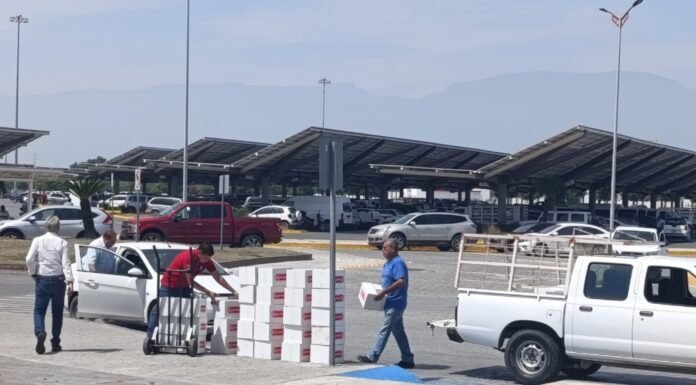 Apoya personal del ITAVU a familias afectadas por inundaciones en Reynosa