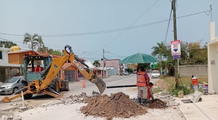 Fundamental trabajo de mantenimiento a la red hidrosanitaria de COMAPA SUR