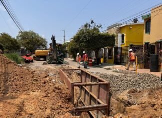 Atiende COMAPA SUR colector en importante sector de Ciudad Madero