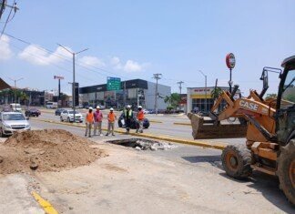 Atiende COMAPA SUR de manera oportuna hundimiento en Avenida Hidalgo