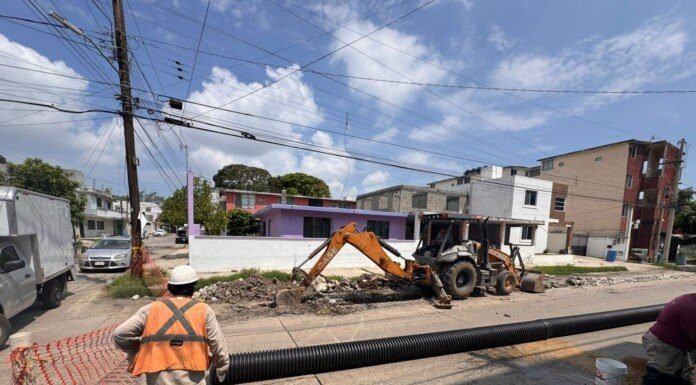 Avanza COMAPA SUR en restauración de la red sanitaria en Ciudad Madero