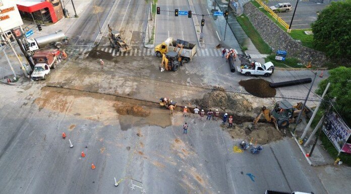 Concluye COMAPA SUR primera etapa de reconfiguración de colector en la Avenida Hidalgo