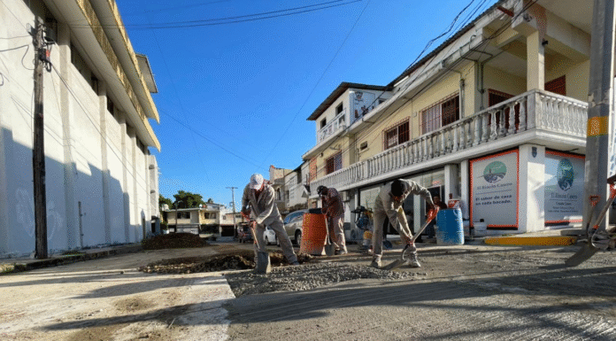 Acciones inmediatas de COMAPA SUR garantizan mejor servicio de drenaje en importante sector de Tampico