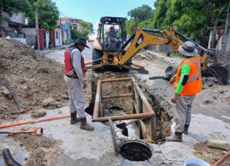 Inician los trabajos de rehabilitación de colector colapsado en la colonia Tancol
