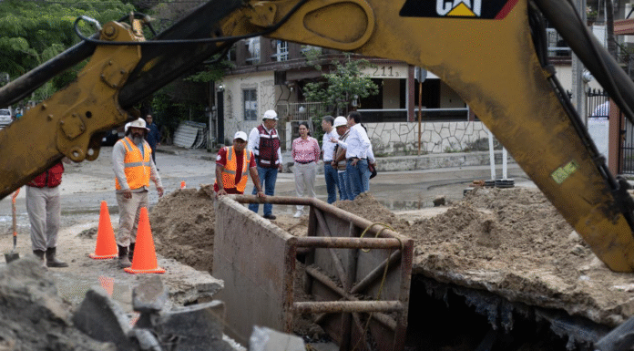 COMAPA Sur y Ayuntamiento de Tampico supervisan zonas afectadas por socavones tras las recientes lluvias