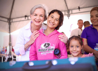 Llevan Américo y María la brigada Transformando Familias hasta el municipio de San Nicolás