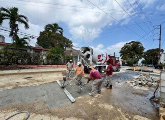 Reposición de pavimento tras obras sanitarias mejora la vialidad en la colonia Lázaro Cárdenas