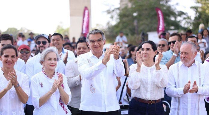 Américo y María de Villarreal reconocen la historia y el trabajo de las despicadoras de Tamaulipas