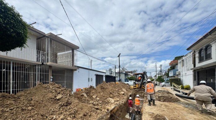 Avanzan obras que mejoran los servicios de agua y drenaje en la zona conurbada