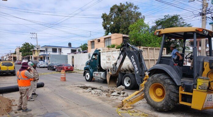 Atiende COMAPA Sur rehabilitación de línea general de drenaje en Ciudad Madero